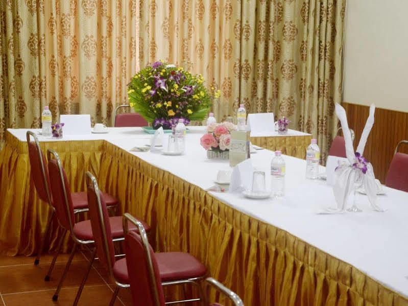 Diamond Crown Hotel Dawei Bagian luar foto