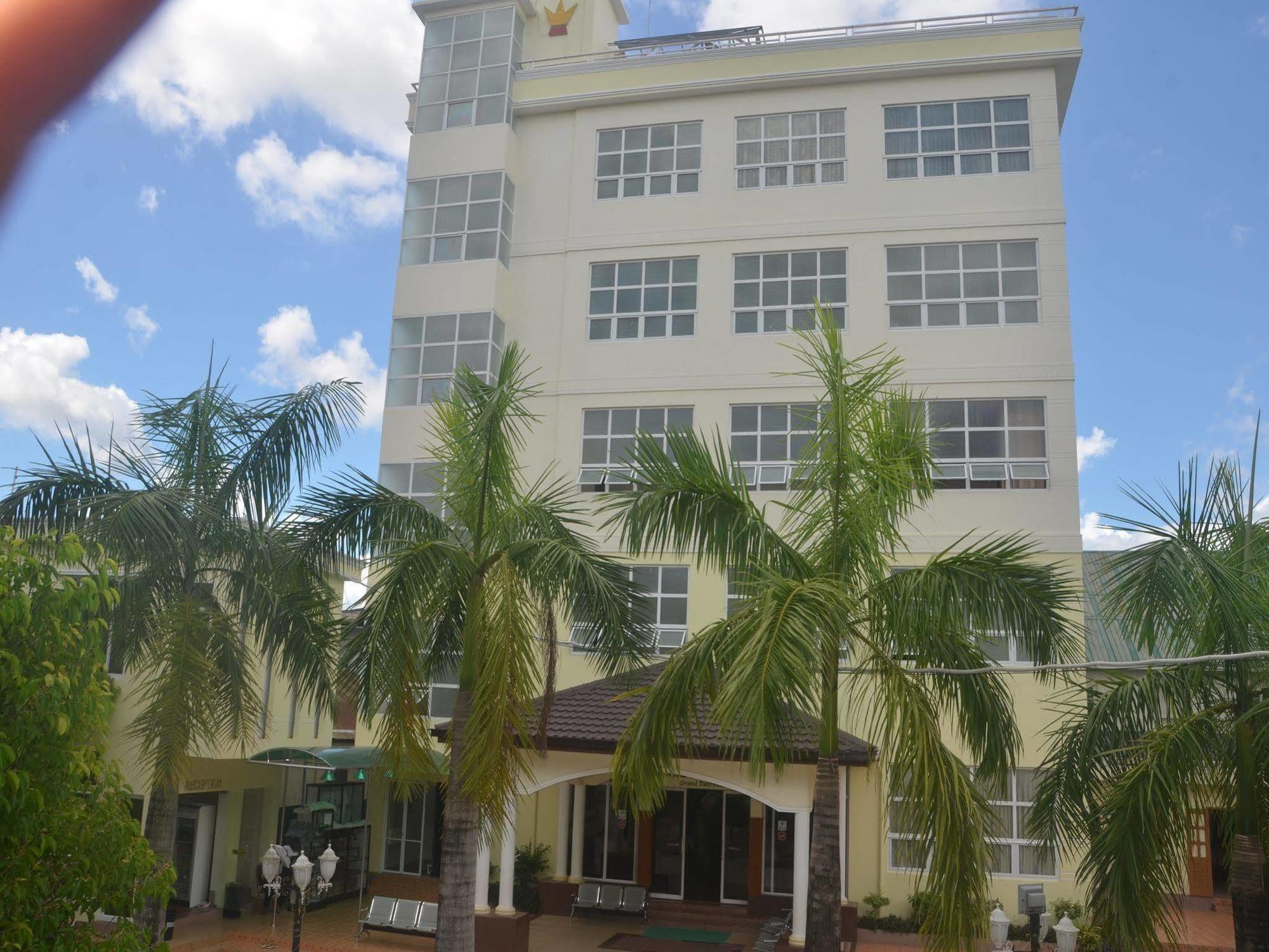 Diamond Crown Hotel Dawei Bagian luar foto
